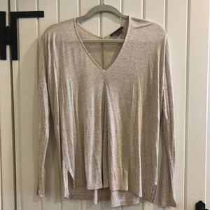 Vince XS Oatmeal Long Sleeve V-Neck Tee